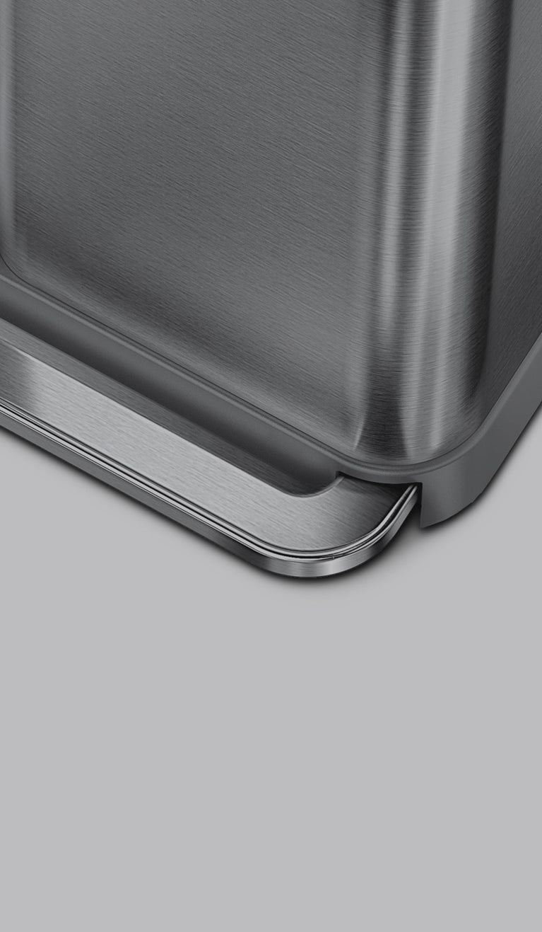 Simplehuman's Step Can zoomed in on the pedal. 